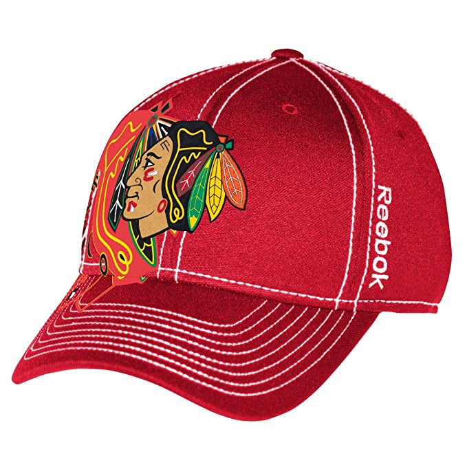 Mens Chicago Blackhawks Reebok NHL Draft Spin Structured Flex Hat - Red