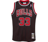 Youth Chicago Bulls Scottie Pippen Mitchell & Ness Black 1995-96 Hardwood Classics Swingman Jersey - Pro Jersey Sports