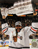 Johnny Oduya Chicago Blackhawks 2013 Stanley Cup Champions Raising Of The Cup Photo (Size: 8X10) - Pro Jersey Sports