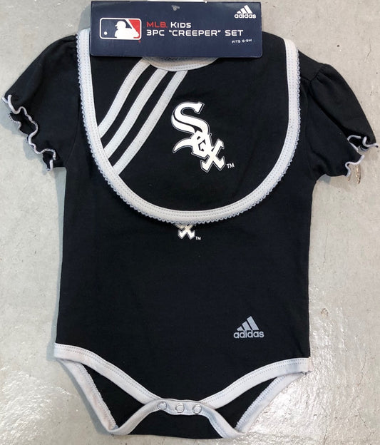 adidas Chicago White Sox Newborn Girls 3-Piece Bib & Bootie Set