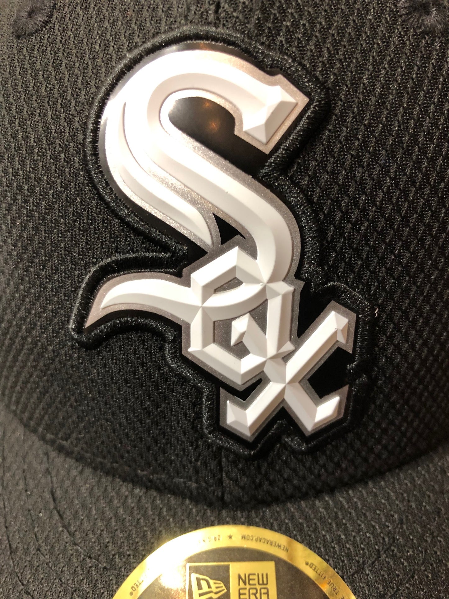 Chicago White Sox Beveled Team LowProfile 59FIFTY Fitted Cap By New Era