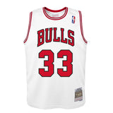 Youth Chicago Bulls Scottie Pippen Mitchell & Ness White Hardwood Classics Swingman Jersey - Pro Jersey Sports