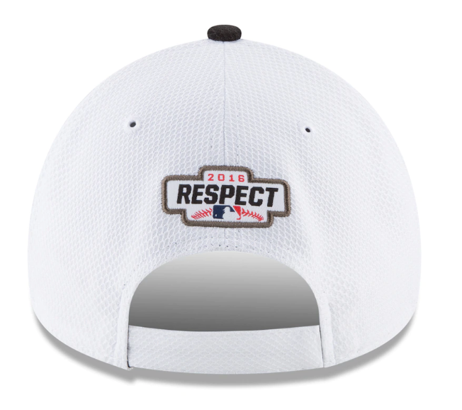 Men's Chicago Cubs New Era White 2016 Division Series Winner Locker Room 9FORTY Adjustable Hat
