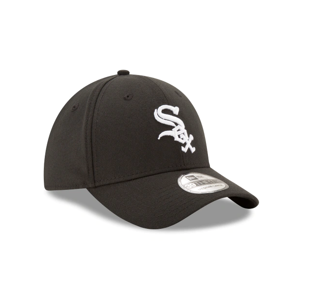 Junior Chicago White Sox New Era Black Team Classic 39THIRTY Flex Hat