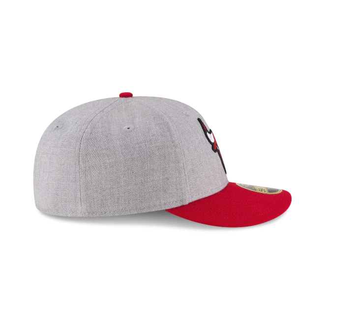 Men's Chicago Bulls 2 Tone Heather Gray And Red Authentic Collection On Field Low Crown Game 59FIFTY Fitted Hat