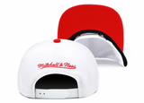 Mens NBA Atlanta Hawks 2 Tone White And Red Mitchell And Ness Basic Core Snapback Hat - Pro Jersey Sports