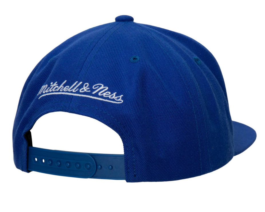 Men's New York Knicks Mitchell & Ness NBA Blue Ground 2.0 Snapback Hat
