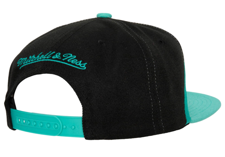 San Antonio Spurs HWC Sharktooth Mitchell & Ness Snapback Hat