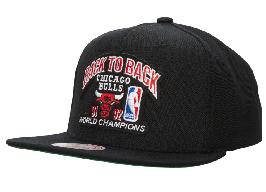 Men's Chicago Bulls 1991-92 Back To Back NBA World Champions Mitchell & Ness Snapback Adjustable Hat