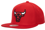 Men's Mitchell & Ness Chicago Bulls Core Red Adjustable Snapback Hat - Pro Jersey Sports