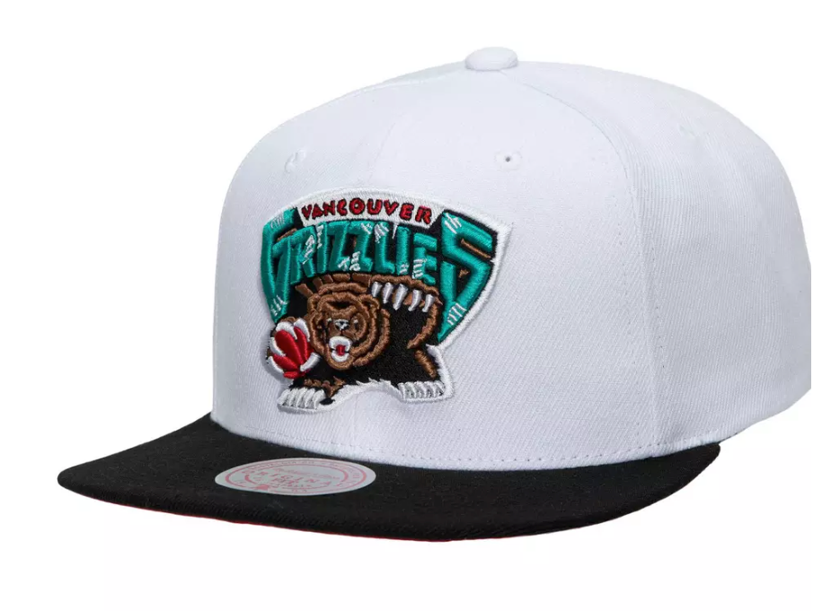 Men's Vancouver Grizzlies Mitchell & Ness NBA Core basic White/Black Snapback Hat