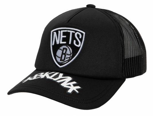Mens Brooklyn Nets NBA Puff The Magic Trucker Mitchell & Ness Snapback Hat