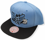 Men's Charlotte Hornets Mitchell & Ness NBA University Away 2 Tone HWC Snapback Hat - Pro Jersey Sports