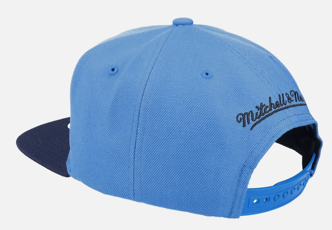 Dallas Mavericks 2-Tone 2.0 Mitchell & Ness Snapback Hat