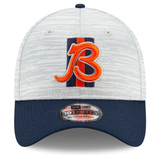 Chicago Bears "B" Logo 2021 Training Camp On Field Gray/Navy New Era 39THIRTY Flex Fit Hat - Pro Jersey Sports