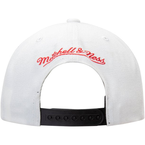 Men's Portland Trail Blazers 2 Tone White/Black Mitchell & Ness Snapback Hat