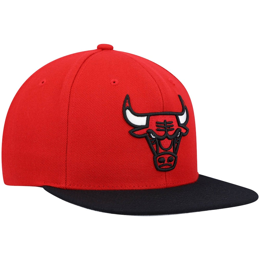 Mens Chicago Bulls Red Team 2-Tone 2.0 Snapback Hat By Mitchell And Ness