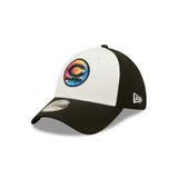 Men's Chicago Bears New Era Crucial Catch 2022 NFL Coaches Sideline Primary Logo White/Black 39THIRTY Flex Hat - Pro Jersey Sports