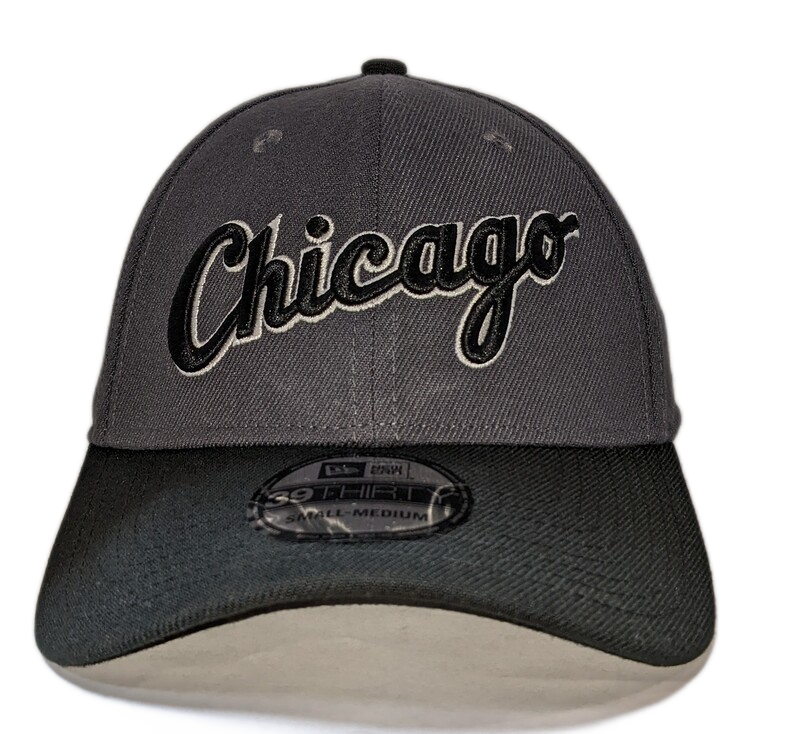 Chicago White Sox 2 Tone Graphite/Black Road Script 39THIRTY Flex Hat