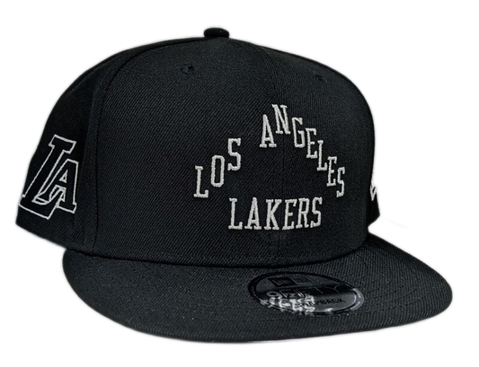 Los Angeles Lakers NBA 2021-2022 City Edition Alternate Black New Era 9FIFTY Snapback Adjustable Hat