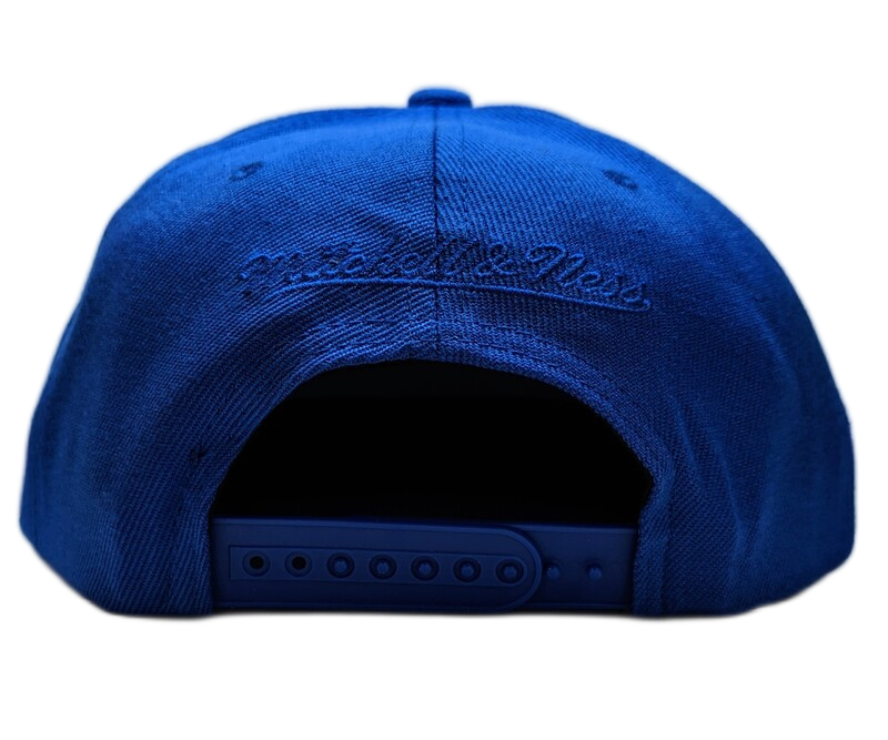 New York Knicks Mitchell & Ness Tonal Eclipse Snapback Hat- Blue