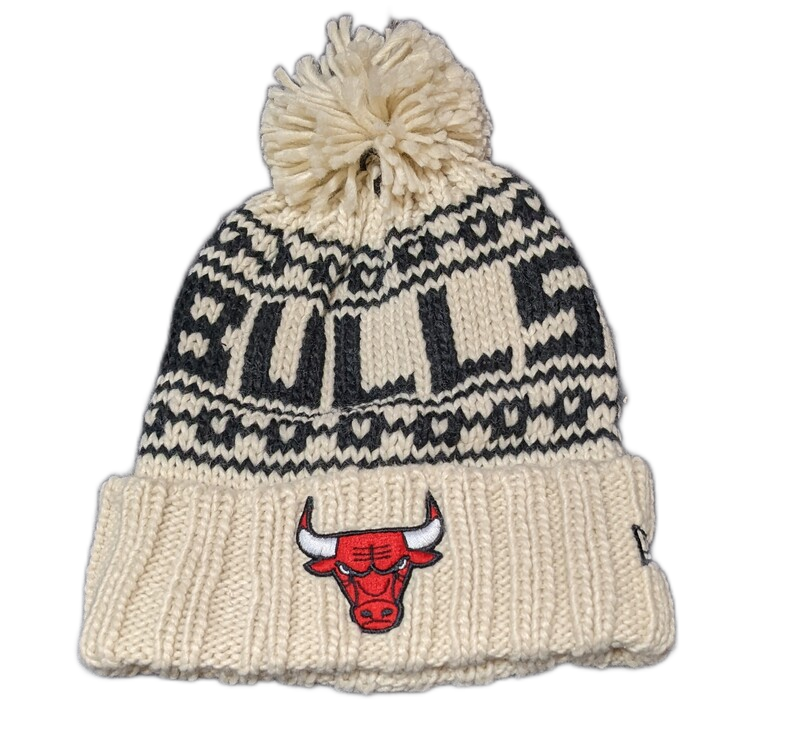 Women's Chicago Bulls New Era Cream Knitsport Cuffed Knit Hat with Pom