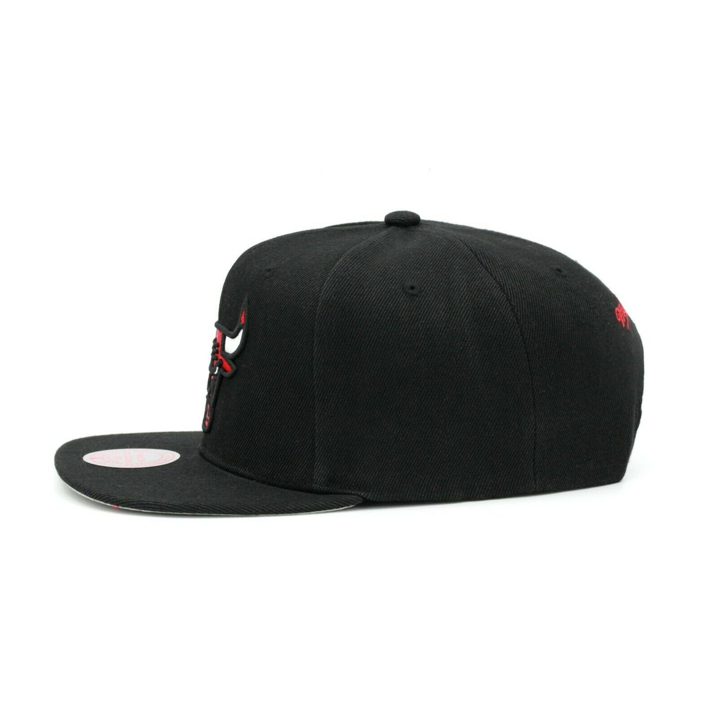 Men's Mitchell & Ness Chicago Bulls Core Black Adjustable Snapback Hat