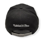 Mens's Chicago Bulls HWC Black/Grey Core Basic Mitchell & Ness Snapback Hat - Pro Jersey Sports
