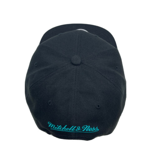 Men's San Antonio Spurs Core Basic Hardwood Classics Black Mitchell & Ness Snapback Hat