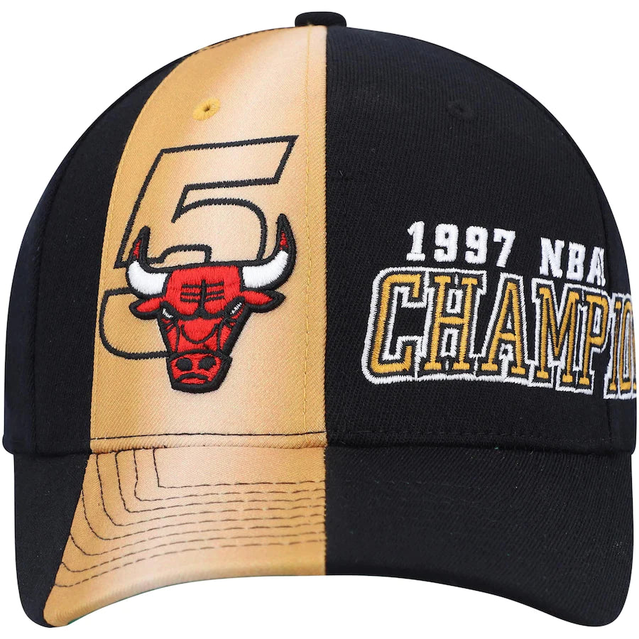 Men's Chicago Bulls Mitchell & Ness Black Hardwood Classics 1997 NBA Champions Stretch Snapback Hat