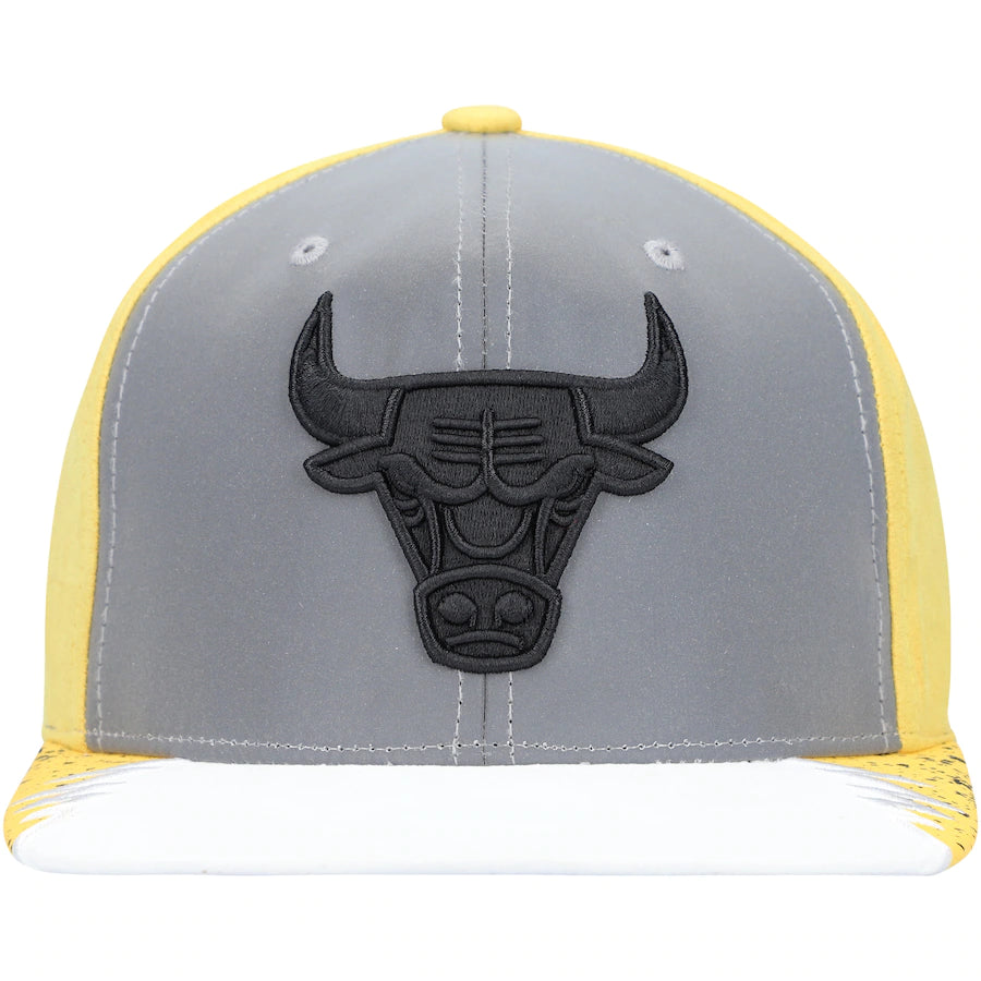 Men's Chicago Bulls Mitchell & Ness Gray/Yellow Day 5 Snapback Hat - Pro Jersey Sports
