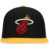 Miami Heat Mitchell & Ness Core Basic Snapback Hat - Black - Pro Jersey Sports