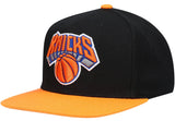 Men's New York Knicks Mitchell & Ness NBA Core Basic Black And Orange Snapback Hat - Pro Jersey Sports