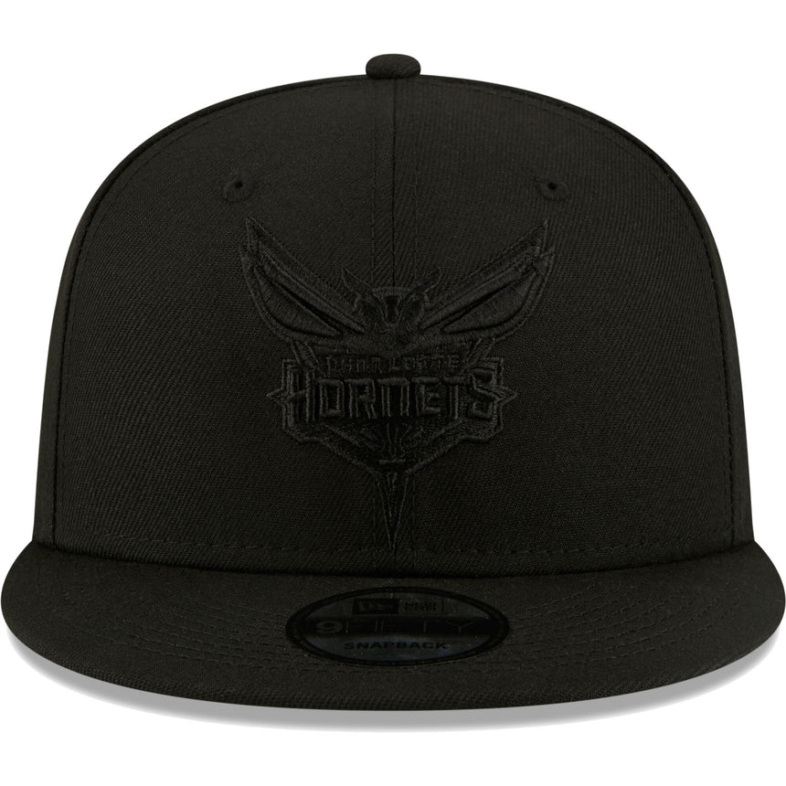 Men's Charlotte Hornets New Era Black On Black Color Pack 9FIFTY Snapback Hat - Pro Jersey Sports
