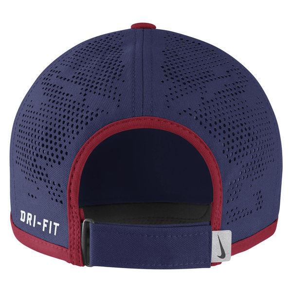 Men's Chicago Cubs Nike Royal Vapor Classic Performance Adjustable Hat