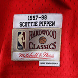 Mens Chicago Bulls Scottie Pippen Mitchell & Ness Red 1997-98 Hardwood Classics Swingman Jersey - Pro Jersey Sports