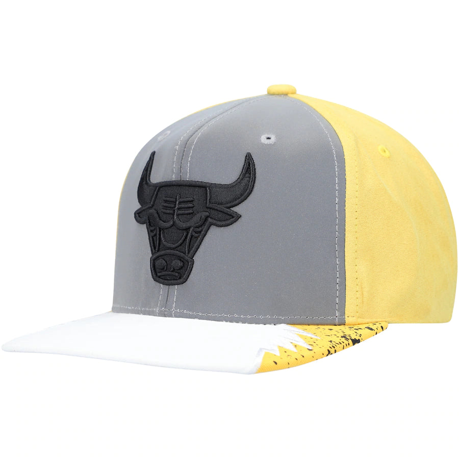 Men's Chicago Bulls Mitchell & Ness Gray/Yellow Day 5 Snapback Hat - Pro Jersey Sports