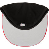 Men's Chicago Bulls New Era Black/Red Official Team Color 2Tone 59FIFTY Fitted Hat - Pro Jersey Sports