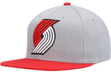Men's Mitchell & Ness Gray Portland Trail Blazers Core Basic Snapback Hat - Pro Jersey Sports